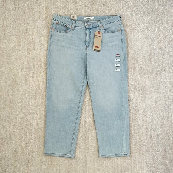 NWT New Levi’s Boyfriend Light Wash Blue Jeans 18W - Picture 1 of 12